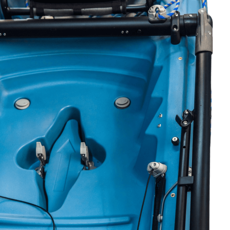 Load image into Gallery viewer, ViztaCraft Majestic – 16ft Single Trimaran Fin-Drive Sailing Kayak