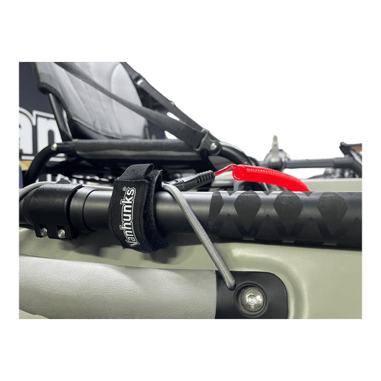 paddle leash with kayak paddle