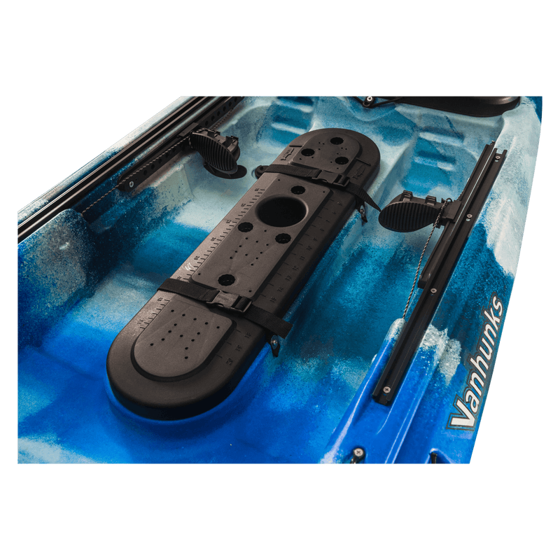 Load image into Gallery viewer, black bass kayak oval hatch
